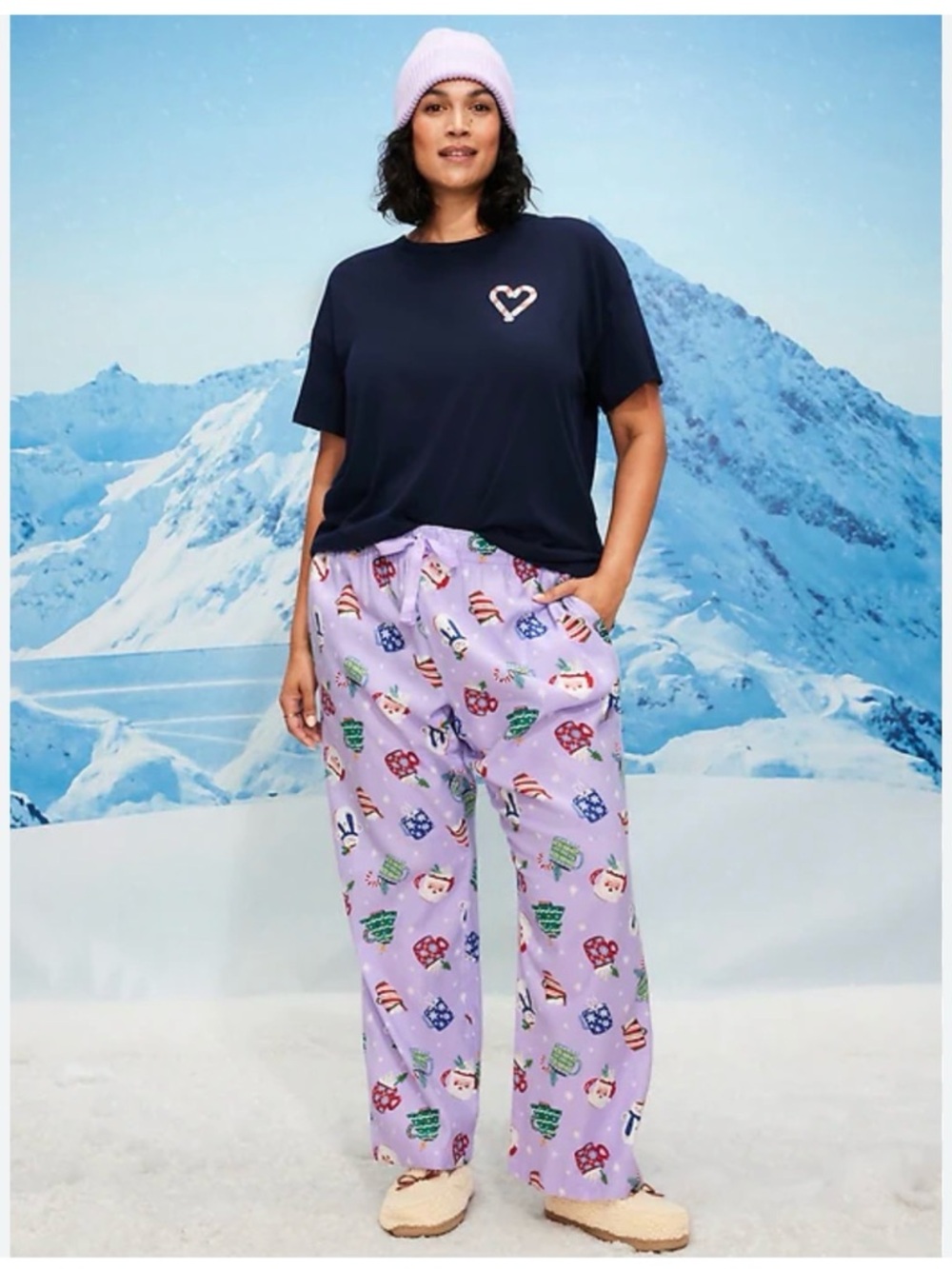 Old Navy Lavender Holiday Pajama Pants with Festive Characters